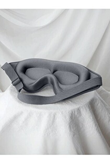 3D Uyku Maskesi ile Tam Karanlıkta Derin ve Rahat Uyku Deneyimi